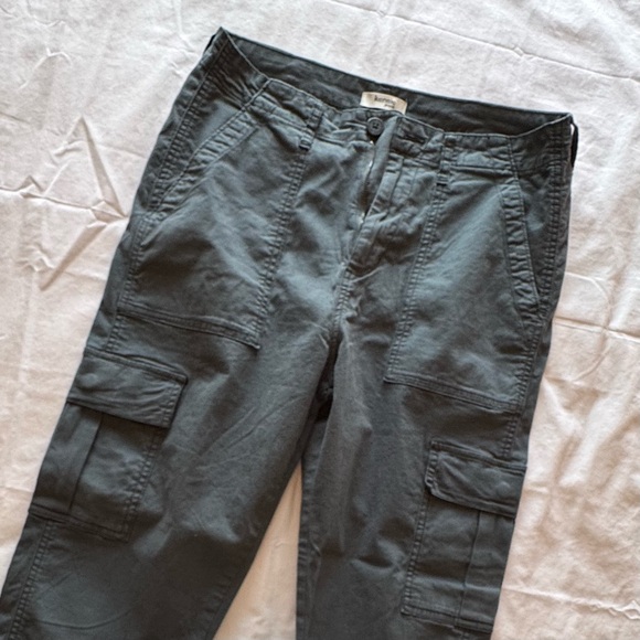 NWOT KENSIE JEANS WOMEN’S SIZE 8/29 BLUE/GREY Cargo Pants - Picture 6 of 11